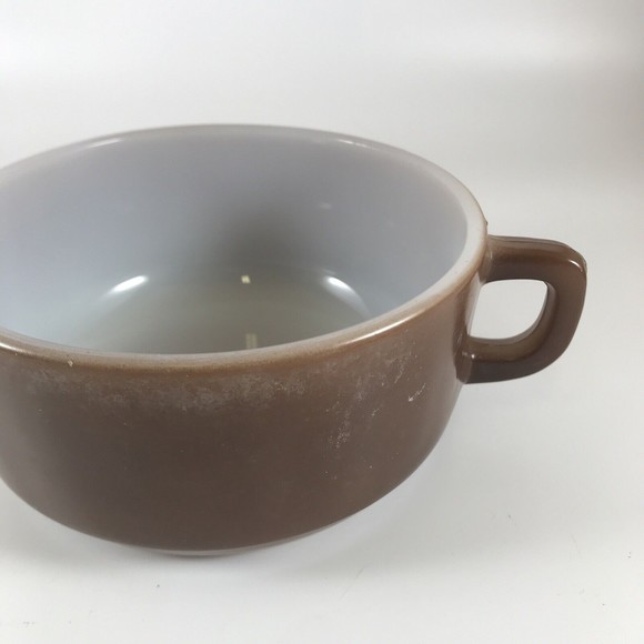 Vintage Fire King Soup Chili Bowl Brown D Handle Anchor Hocking Milk Glass - Picture 6 of 9